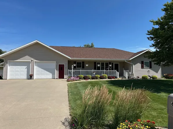 602 E 3rd St, Sanborn, IA 51248