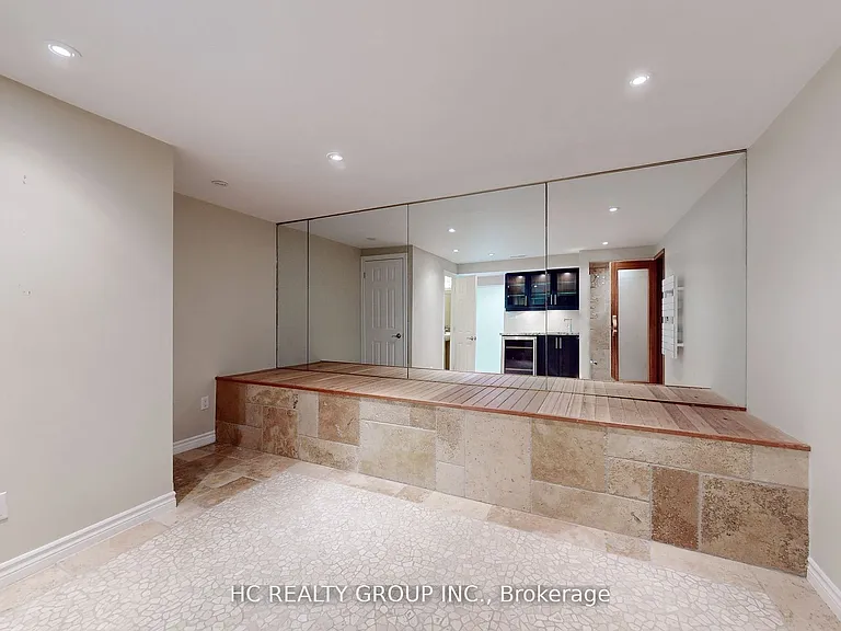 83 Fairway Heights Dr — Photo 34