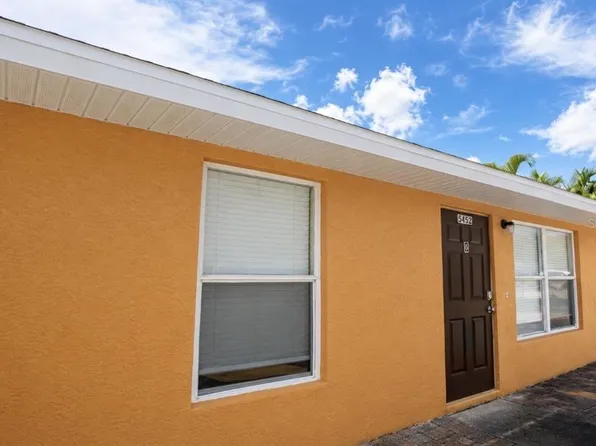 5454 Kensington St, Sarasota, FL