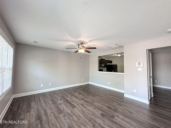 3rd image of 4711 Forest Landing Way