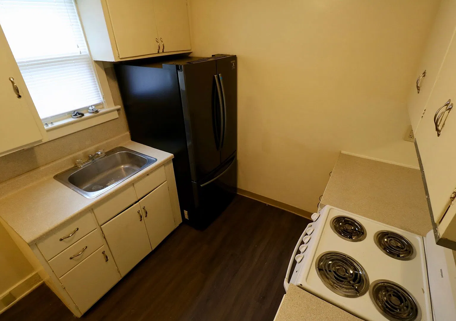 726 W College Ave — Photo 3