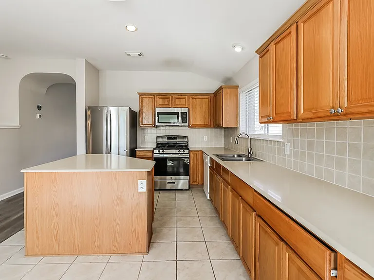 6227 Channelbrook Ln — Photo 9
