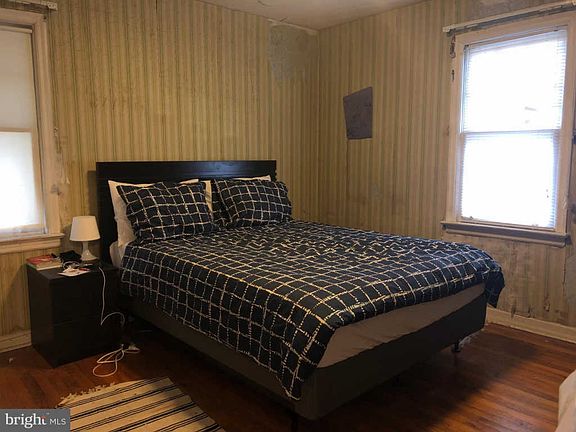 4th image of 2805 Earl Ave