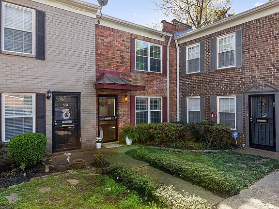 2nd image of 529 Peabody Sq #529
