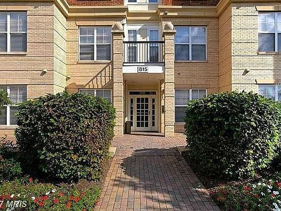4th image of 815 Branch Dr APT 103
