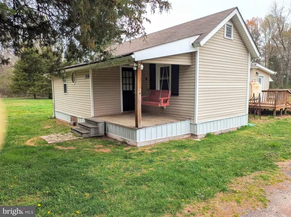 2576 Twiford Rd, Colonial Beach, VA 22443