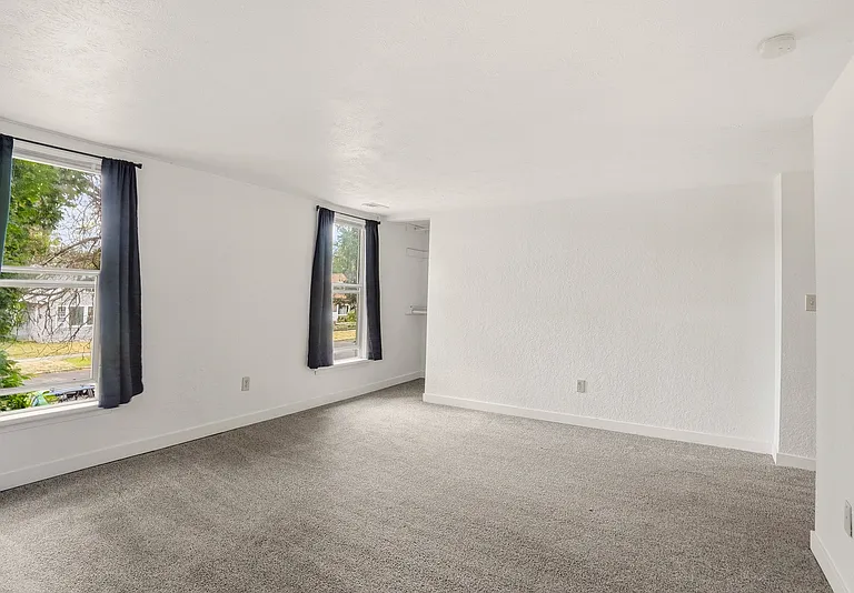 314 E Ermina Ave — Photo 19