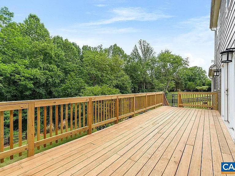 2810 Locust Hill Dr — Photo 39