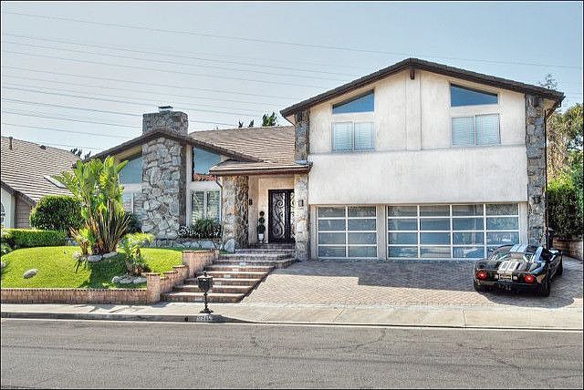 2nd image of 2544 Flintridge Dr