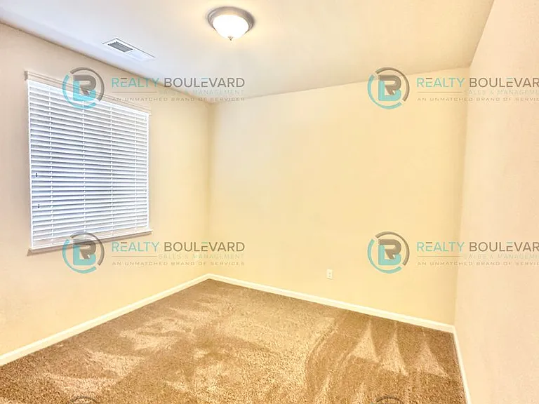 6809 Apus Dr — Photo 32