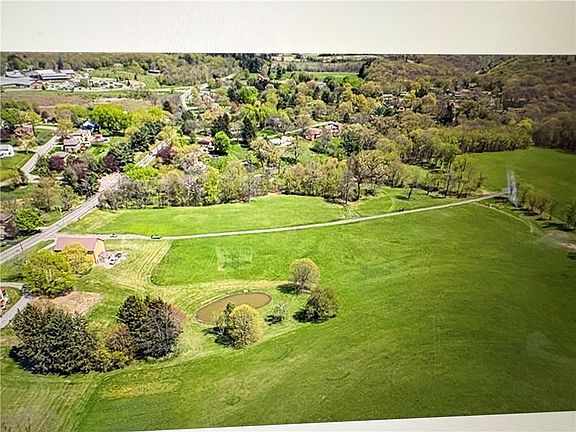 3rd image of 2 Dutch Ridge Rd
