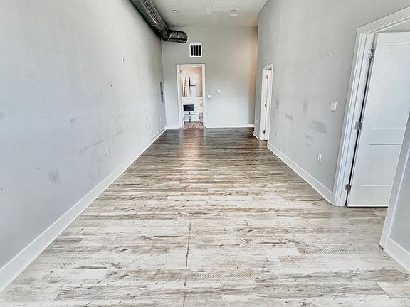 3rd image of 1501 S 17th St #2O7