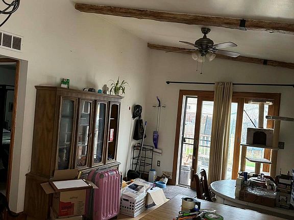 3rd image of 32136 Mount Vernon Rd