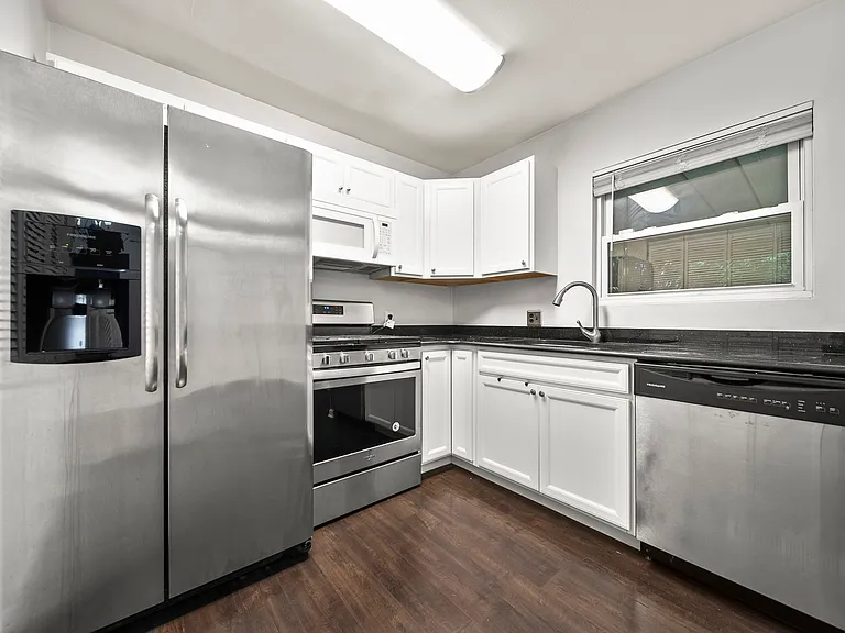 819 Pleasant Dr — Photo 12