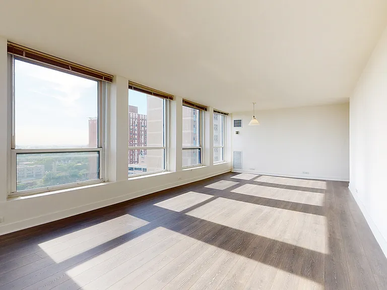 Dining/Living room