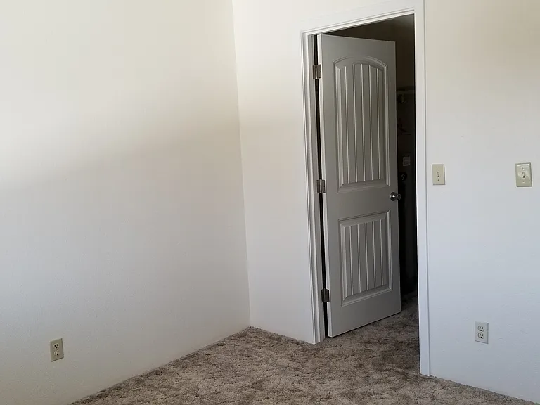 1628 Kellenbeck Ave — Photo 4