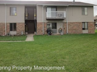 1108 87th Ave APT 8, Kenosha, WI 53144
