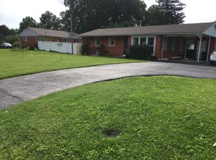 2903 Hikes Ln, Louisville, KY 40218