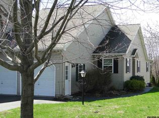 40 Brook St, Rensselaer, NY 12144