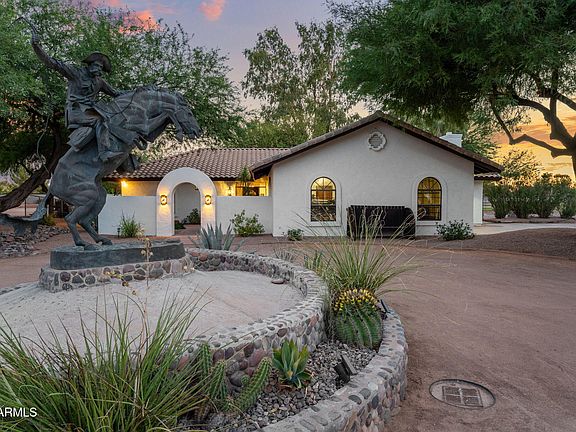 2nd image of 2601 E MESQUITE Street