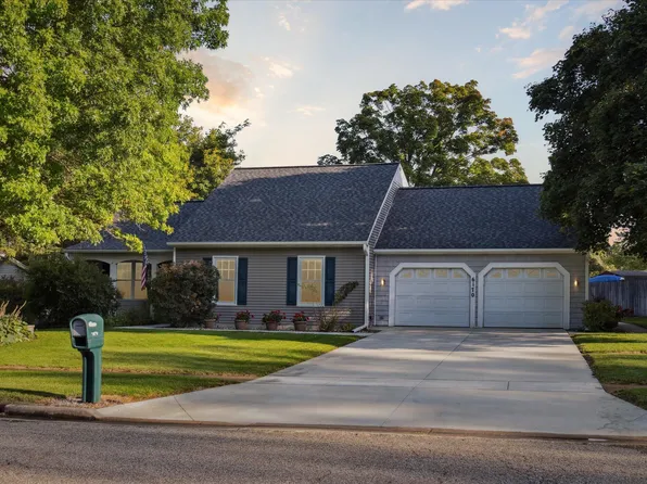 6170 Baywood Dr, Portage, MI 49024