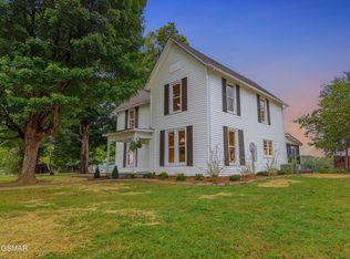1440 McCleary Bend Rd, Sevierville, TN 37876