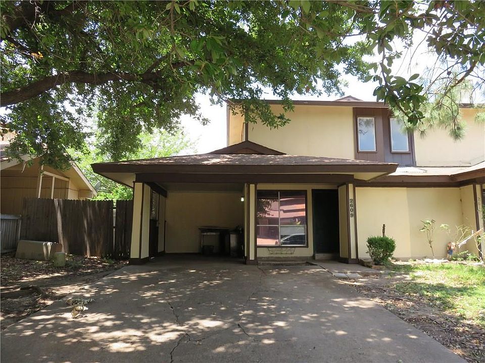1st image of 2609 Nina Cir