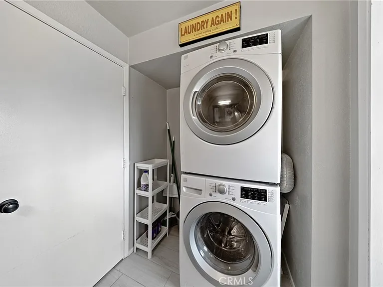 806 E 4th Ave #9 — Photo 21