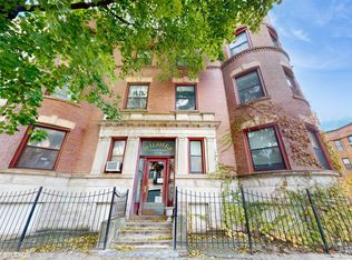 921 W Sheridan Rd #1, Chicago, IL 60613