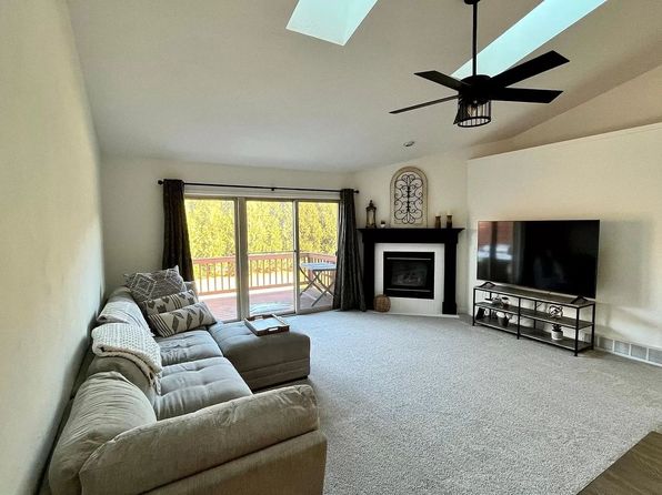 825 Rundquist Way