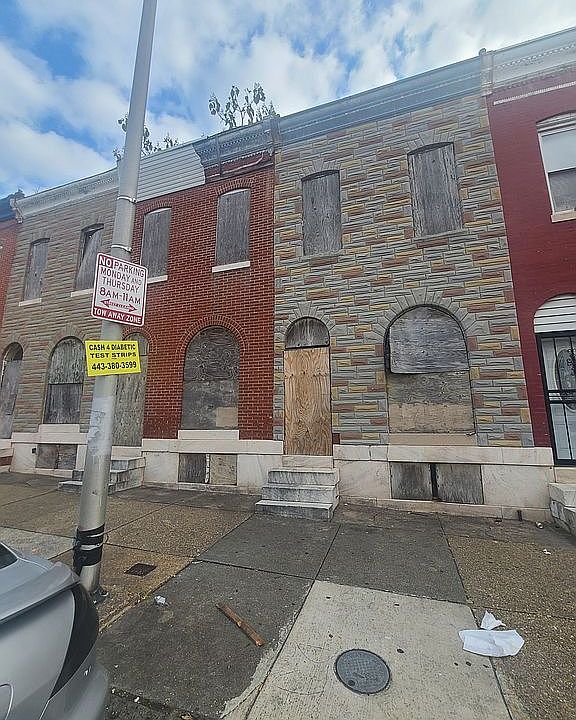 2nd image of 1207 N Patterson Park Ave