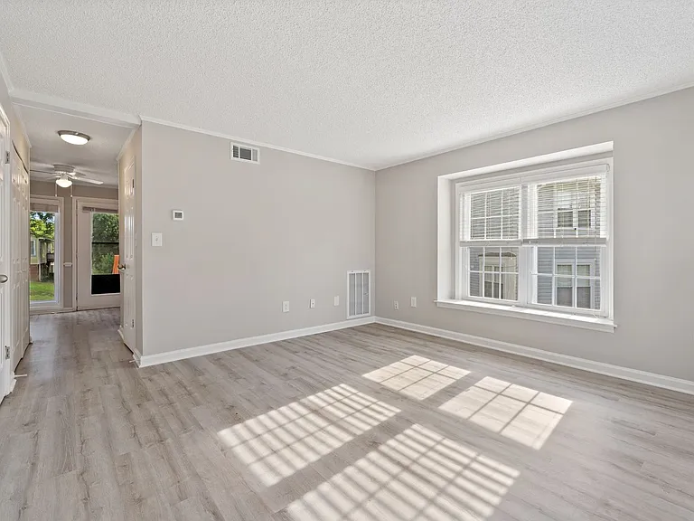 9 Hayti Ln — Photo 3
