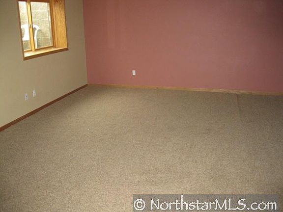 5th image of 105 6 1/2 Avenue NE