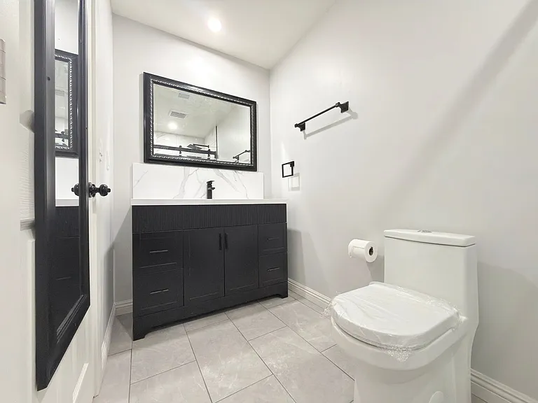 6713 Goodland Ave — Photo 9