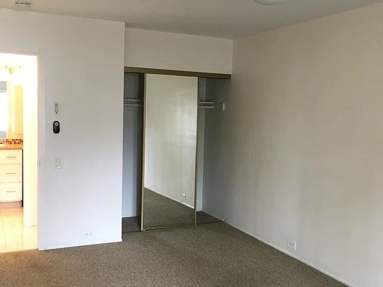 The Metropolitan Apts — Photo 18