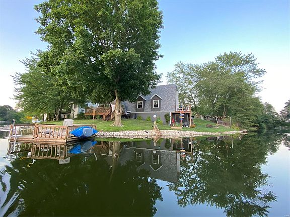 2nd image of 16915 Meadow Ln