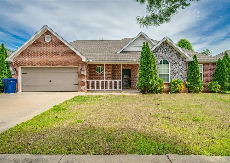 1st image of 2253 Aspen Dr
