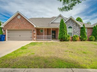 2253 Aspen Dr, Siloam Springs, AR 72761