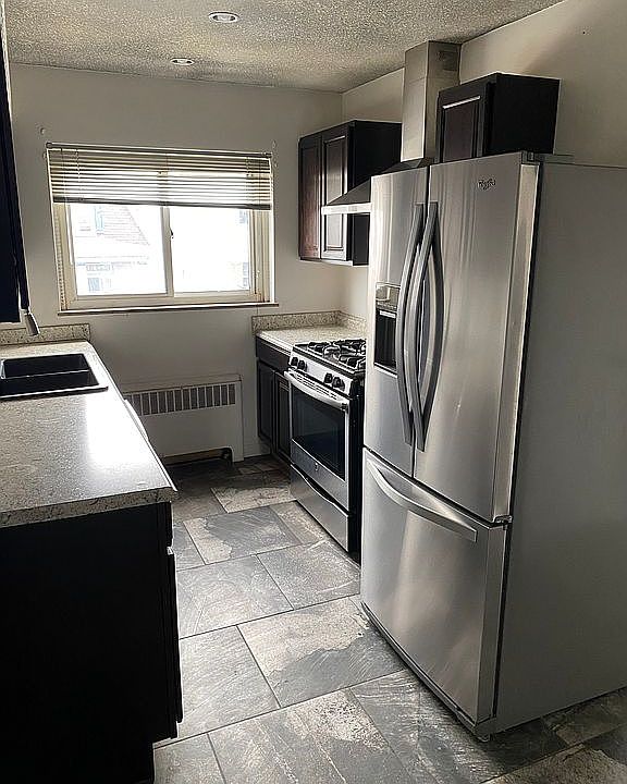1st image of 420 McClelland Ave APT 1