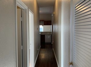 1652 Summit St APT B, Kansas City, MO 64108