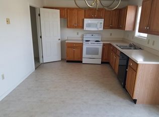 135 Tom Ave, Ephrata, PA 17522