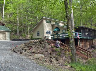 48 Memory Ln, Hayesville, NC 28904