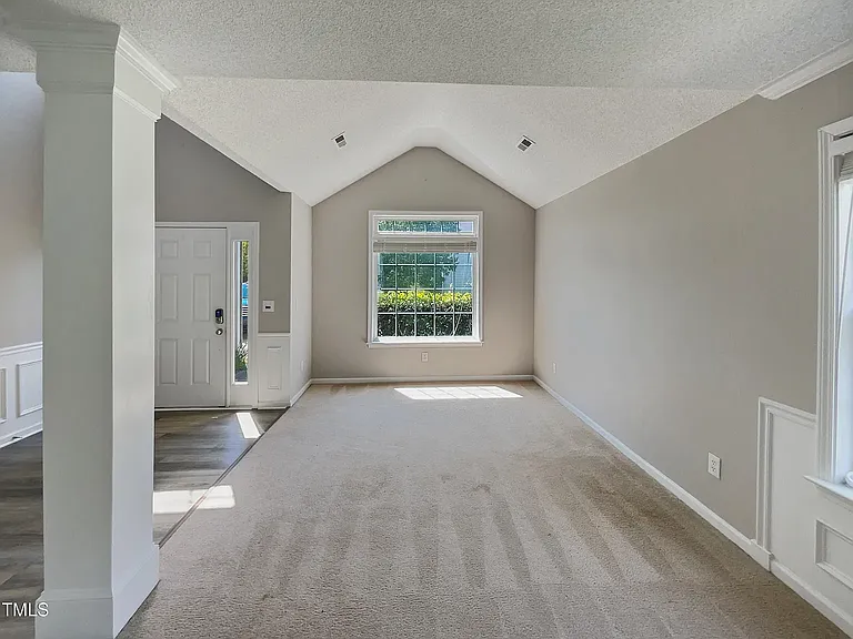 10 Sandy Bluff Ct — Photo 5