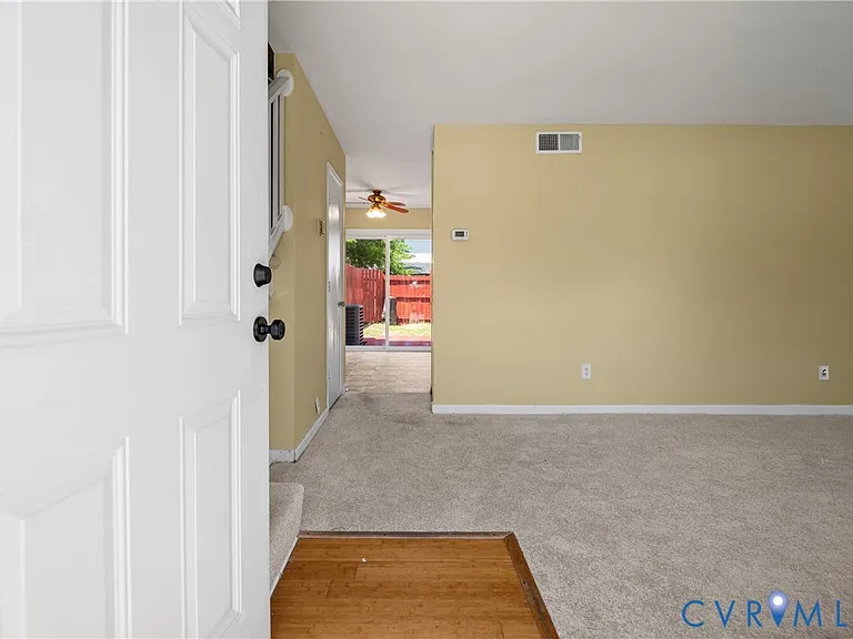 4704 Leadenhall Dr — Photo 5