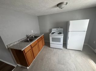 210 S 18th St APT 2, Elwood, IN