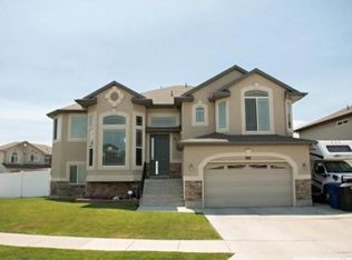 997 W Manchester Dr, North Salt Lake, UT 84054