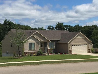 455 Green Ridge Dr SE, Caledonia, MI, 49316