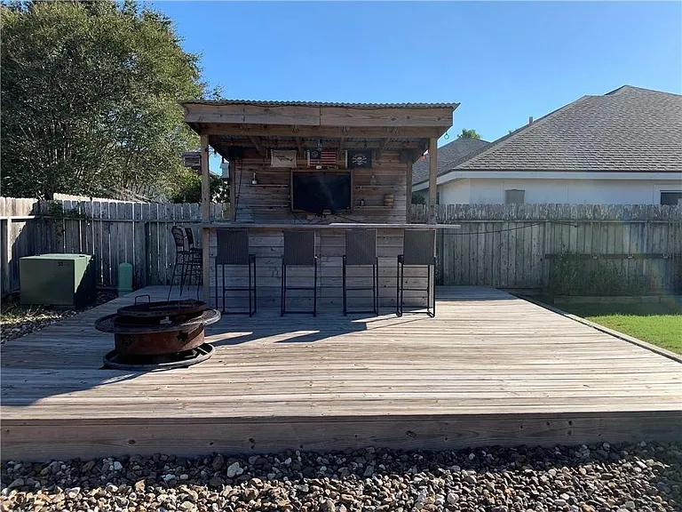15334 Barataria Dr — Photo 15