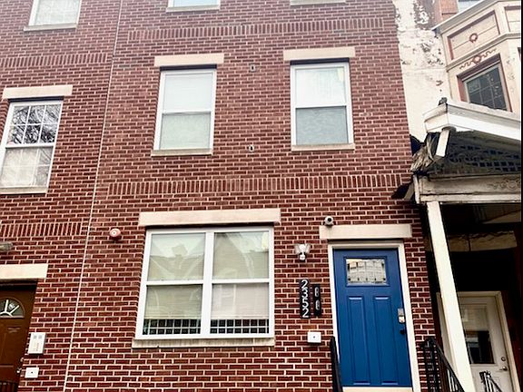 4th image of 2352 N Park Ave