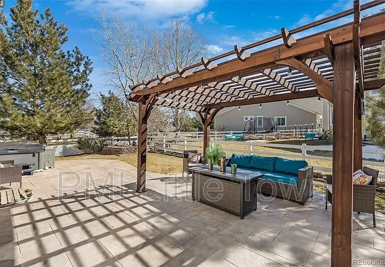 24646 E Florida Ave — Photo 9